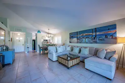 Image de 2-bedroom cottage just a 14-minute walk to Pga National