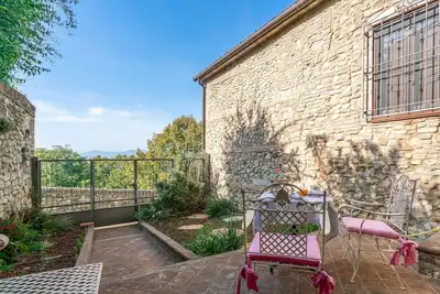 Image de Appartement confortable de 2 chambres à.