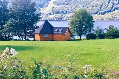 Image de Seal Point Cabin, peaceful, private, couples retreat, loch edge & pet friendly (1 only)