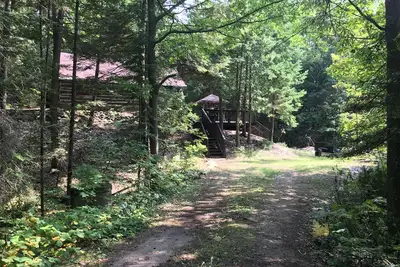 Image de Private beach access across the street-2br Cottage in the woods-amazing sunsets