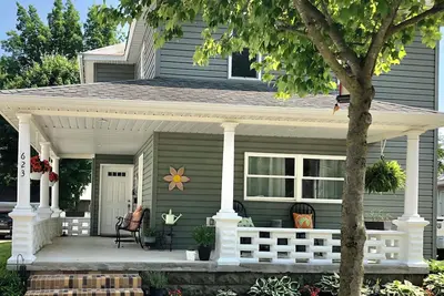 Image de Cute cozy apartment. Half a block walking distance from beautiful downtown Ionia