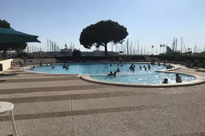 Image de Sol-y-Days Escale Port, Studio au rez de chaussée avec piscine