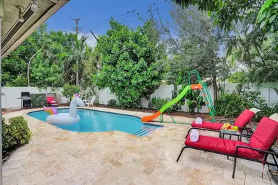 Image de Heated Pool-Family Villa 7 Min to Beach, Bbq