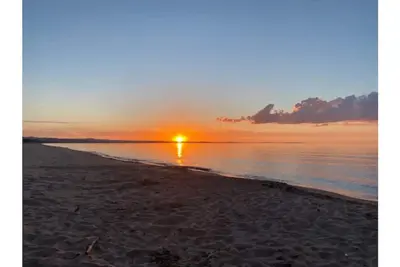 Image de Family friendly private beach retreat min from Mqt