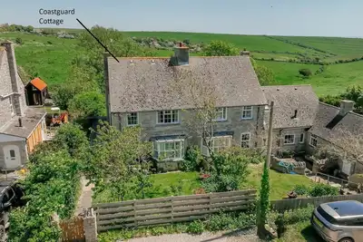 Image de Coastguard Cottage - 4 bedroom family accommodation