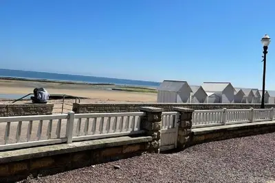 Image de Appartement lumineux neuf dans immeuble front de mer