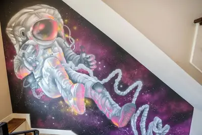 Image de Luxurious, Eado Getaway w/ Private Graffiti Murals