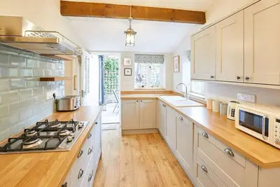 Image de Host & Stay | Sixpence Cottage