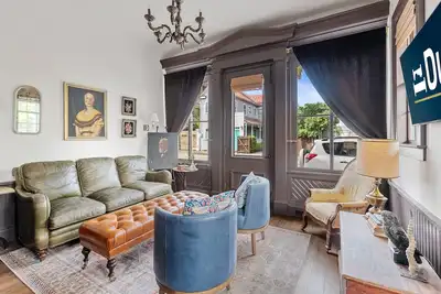 Image de Parlour House | Revival St Collection