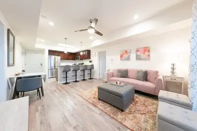 Image de Lovely 2b/2b in Gated Condos| Katy Asian Town & MarketPlace| 2o