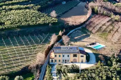 Image de La Contea Lounge - Farmhouse with pool surrounded by nature, among woods and olive groves