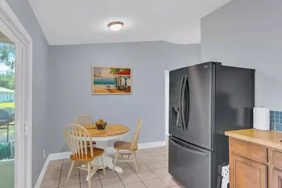 Image de The Dahl House in Sebastian, just minutes to the Indian river and Wabasso Beach.