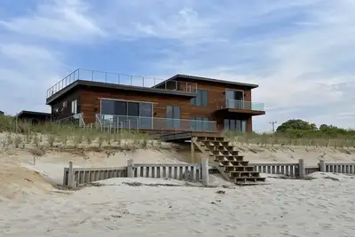 $8m Beach House on the Dunes of Cape Cod Bay (New construction 2021)