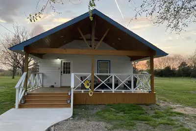 Image de Cozy Farmhouse at Caney Creek- 10 Minutes from Choctaw Casino