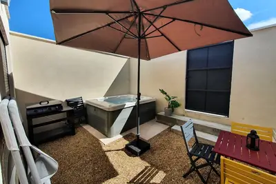 Image de Gite neuf avec spa privé