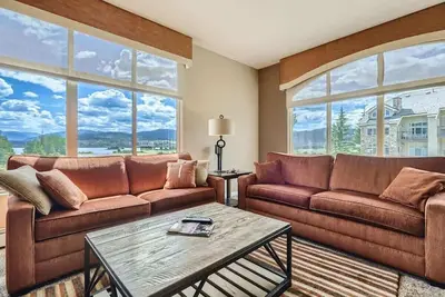 Image de Beautiful Frisco Condo with Lake Views!