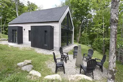 Image de Scandinavian cottage w\/hot tub - access to lake\/club