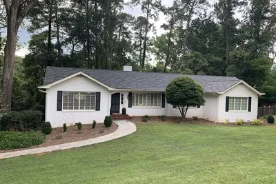 Image de Charming Five Points Home