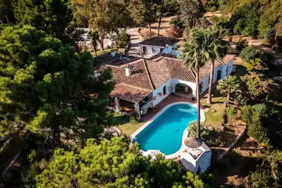 Image de Holiday home in idyllic setting with natural lake in Barranco Blanco