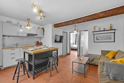 Le Regans - Charmant appartement en tomette