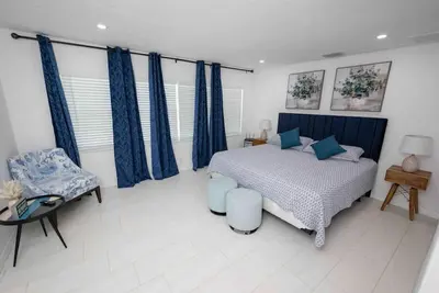 Image de Beautiful House, Walking Distance to Stadium