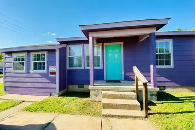 Image de Quick 1 mile to Ft Sill - clean, sleeps 5, washer/dryer, & Pets welcome!