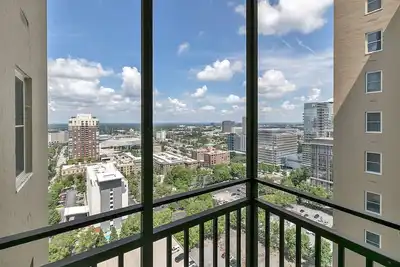 Image de High Serenity condo in the center of Atlanta