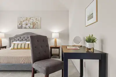 Image de Between Napa & San Francisco 6bed 4bath Clean