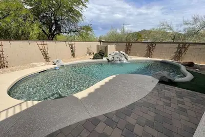 Clean Modern Spacious Home w/Heated Pool