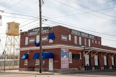 Image de Budget-Friendly Stay at Knights Inn Muskogee! 4 Comfortable Units, Free Parking