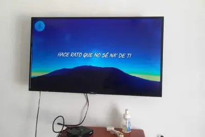 Image de It's just perfect here, steps away from the beach!