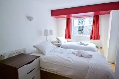 Image de 62-66 Farringdon by condokeeper