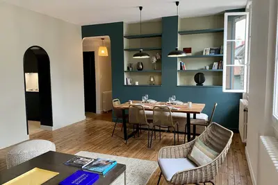 Image de Superbe appartement, plage à 300m, tout à pied, accueillant et stylé