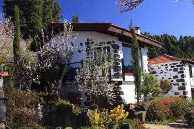 Image de Absolute Ruhe und Alleinlage Über den Wolken, Pool - Panorama Suite El Mirador