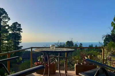 Image de Tiny house bird's nest- vineyard with pool above the clouds, sea view, Wlan
