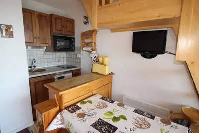 Image de Studio cosy avec mezzanine et balcon au pied des pistes