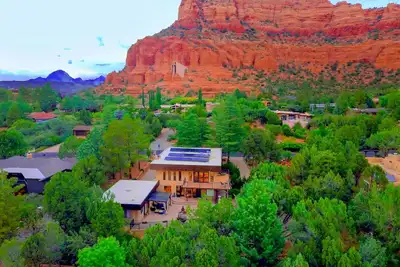 Image de Red Rock Views & Fire Pit: Stunning Sedona Home