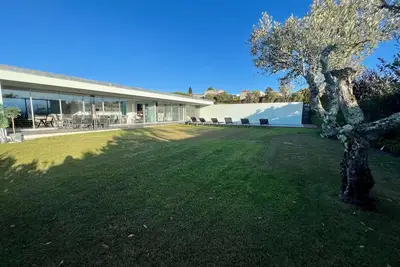 Image de Breathtaking Award Winning Villa on the Silver Coast