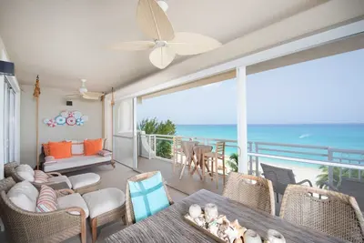 Image de Beachcomber 29 by Grand Cayman Villas