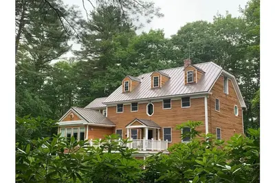 Image de Spacious 1-Bedroom Apartment With Gorgeous Yard!