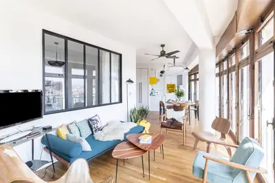 Image de The Building - Appartement d'architecte avec vue Notre Dame de la Garde