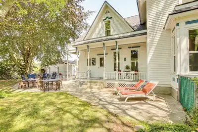 Image de Walk to Lake Michigan & Dtwn: ‘Coastal Grand'