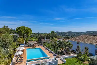 Image de Exceptional 6 Bedroom Villa with Private Pool, large gardens and stunning views