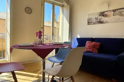 Akragas Home - In the center Via Atenea and city view