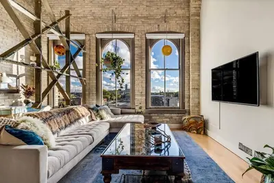 Image de The Blue Goat || side by side vintage feel apts