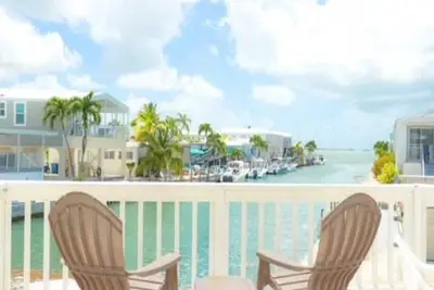 Image de Island Oasis ~ Your Paradise awaits in Venture Out Resort!