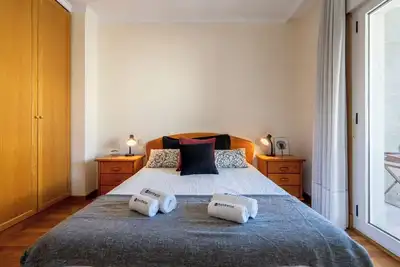 Image de Sunny Beachside Escape by Host Wise