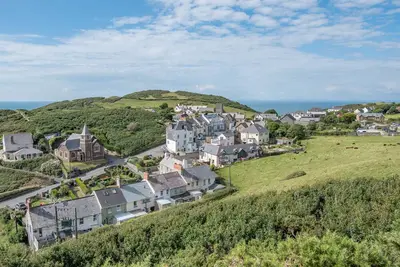 Image de Charming coastal cottage with stunning views