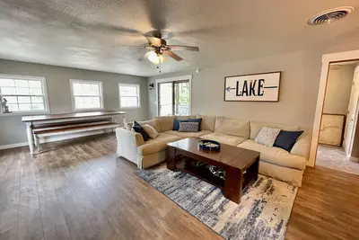 Image de Atwood Lake Large Family Retreat