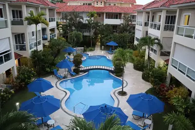 Image de 3 Bedroom 3. 5 Bath Penthouse Condo. Fast Internet